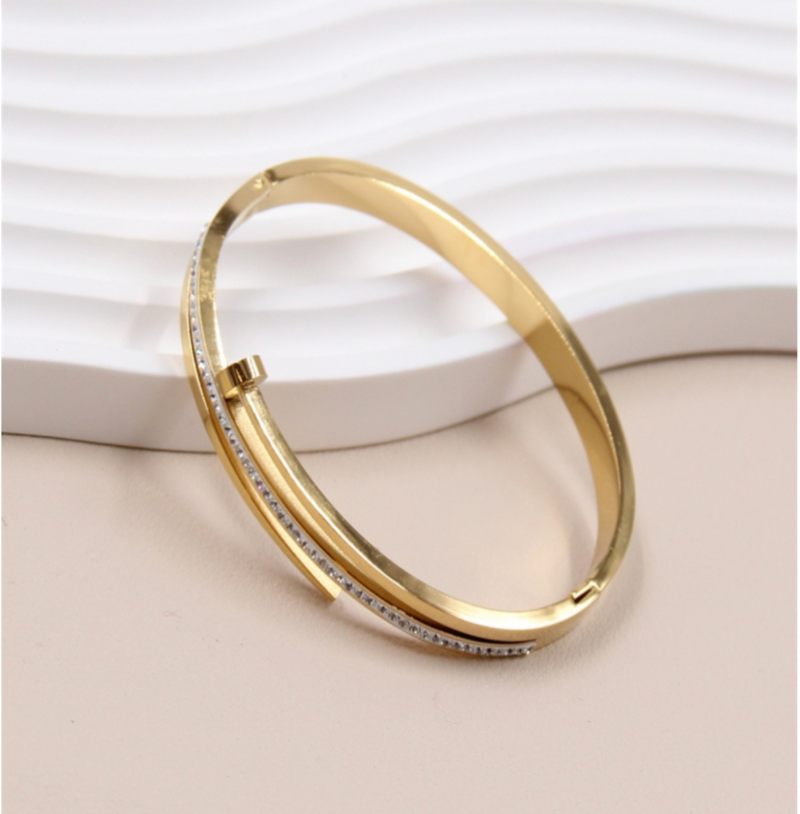 Diamanté Nail Bangle