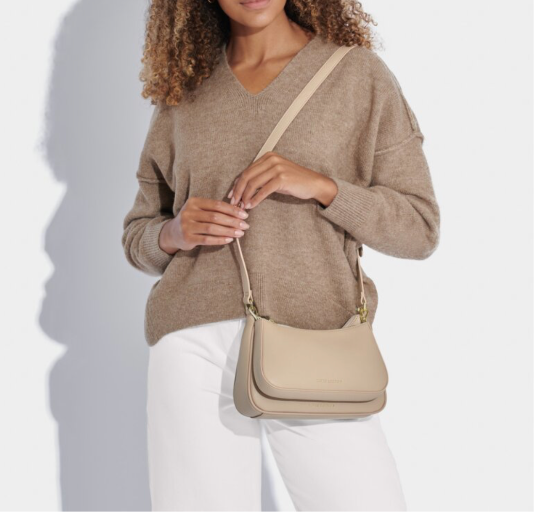Aria Scoop Bag In Light Taupe