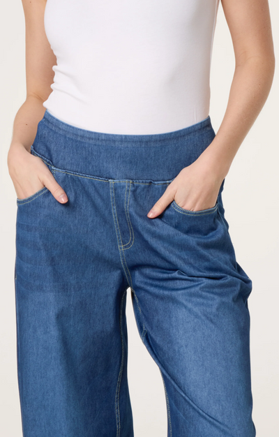 Wide waistband & wide leg Jeans