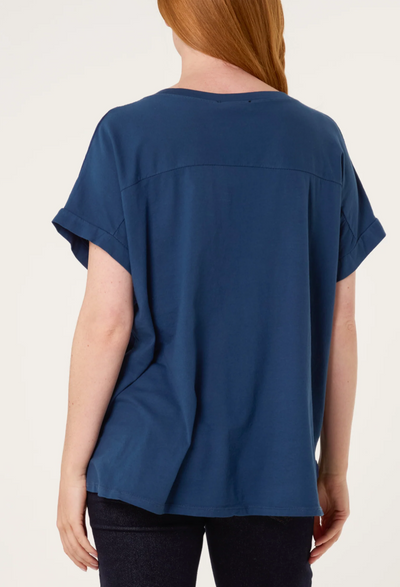 Contrast Edge Asymmetrical T-shirt