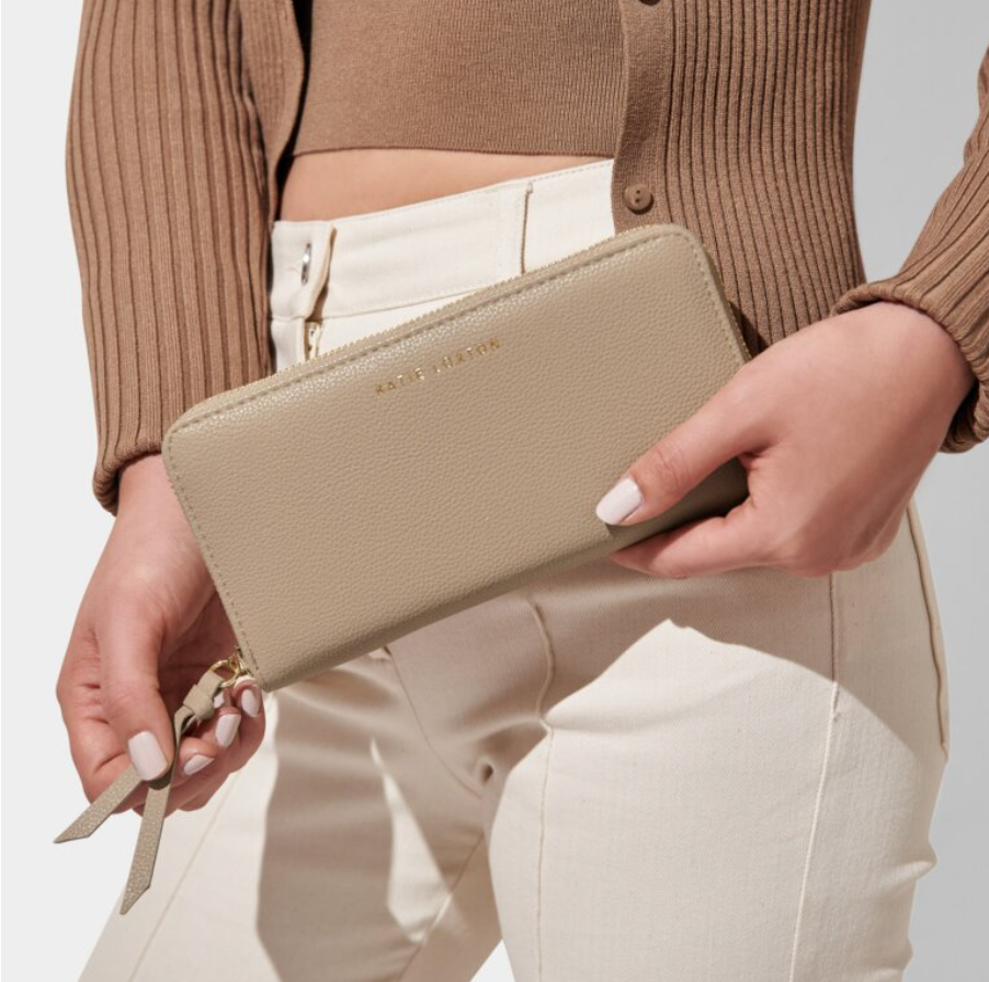 Isla purse